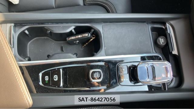 Volvo V60 2023-07 8280935-14