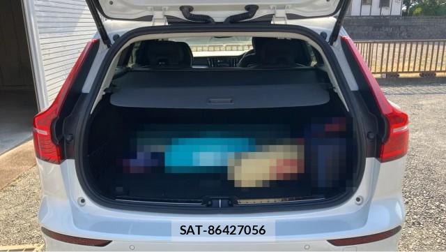 Volvo V60 2023-07 8280935-17