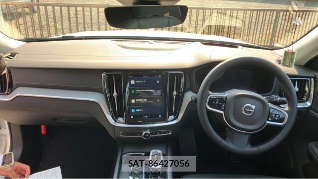 Volvo V60 2023-07 8280935-2
