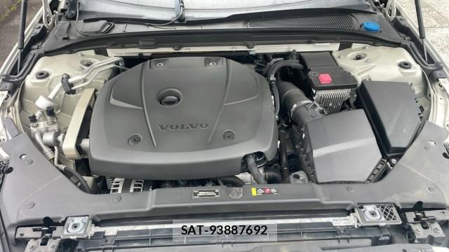 Volvo V60 2019-03 8281787-7