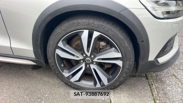 Volvo V60 2019-03 8281787-8