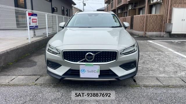 Volvo V60 2019-03 8281787-9