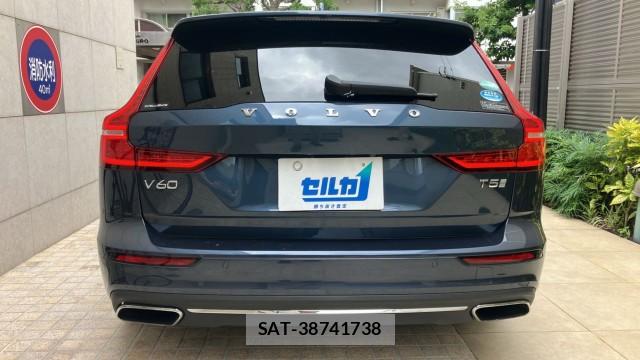 Volvo V60 2018-10 8281872-1