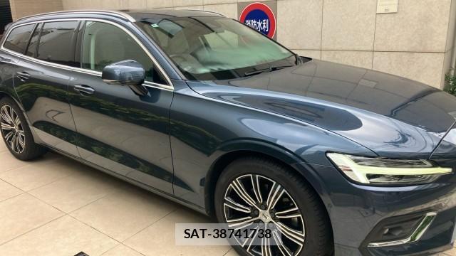 Volvo V60 2018-10 8281872-3