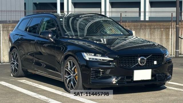 Volvo V60 2023-06 8282245-11