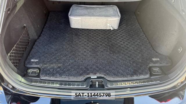 Volvo V60 2023-06 8282245-16