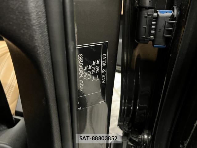 Volvo V60 2022-05 8283956-8