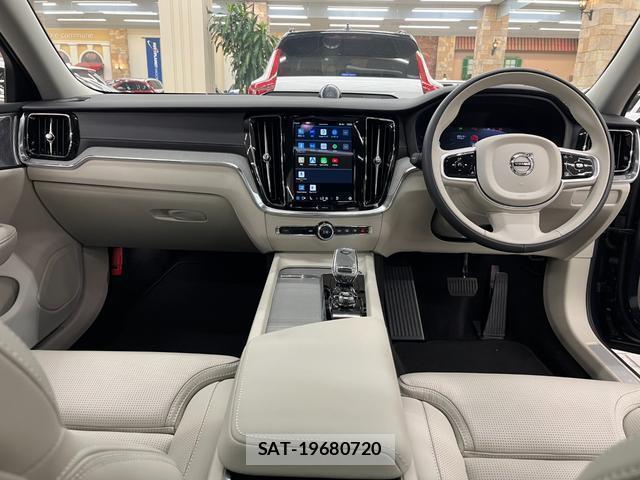 Volvo V60 2025-07 8283958-2