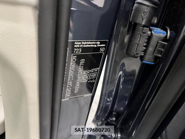 Volvo V60 2025-07 8283958-8