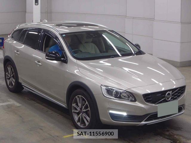 Volvo V60 2017-12 8284370-4