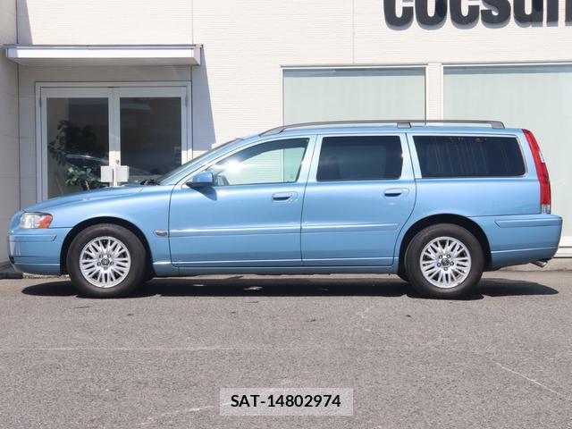 Volvo V70 2006-06 8279243-10