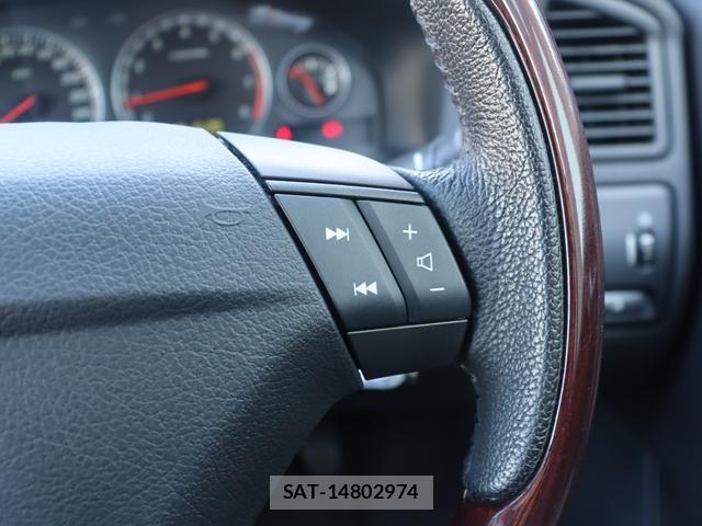 Volvo V70 2006-06 8279243-14
