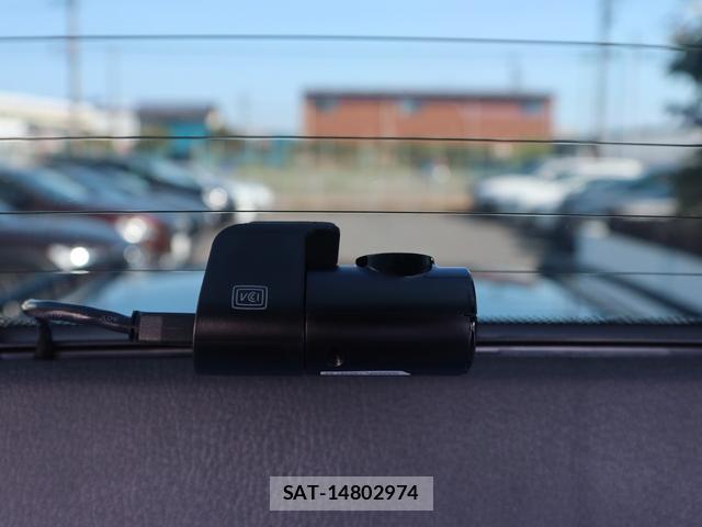 Volvo V70 2006-06 8279243-17