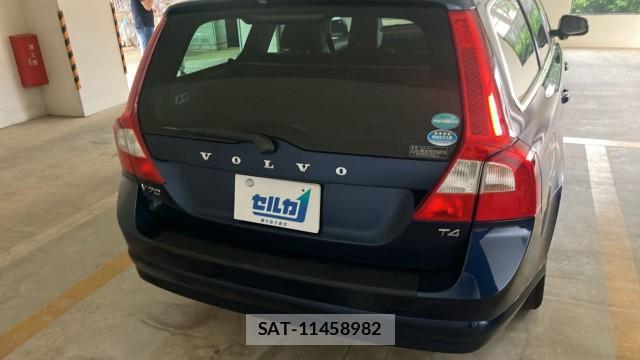 Volvo V70 2012-12 8281303-1