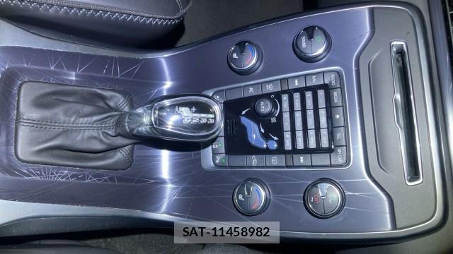Volvo V70 2012-12 8281303-14