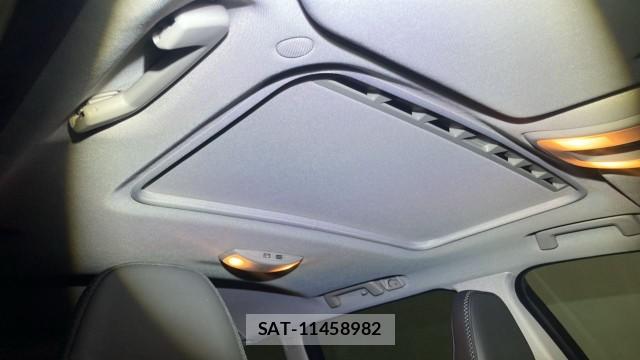Volvo V70 2012-12 8281303-15