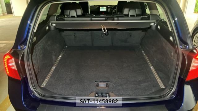 Volvo V70 2012-12 8281303-17