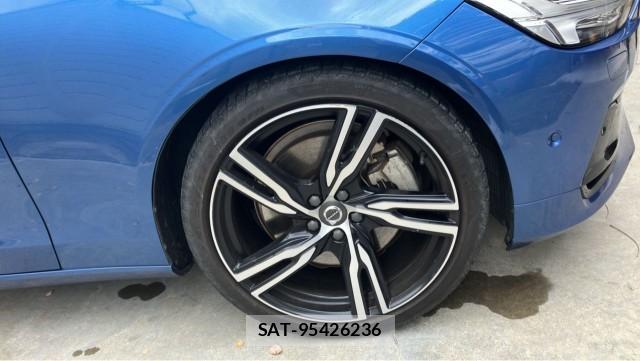Volvo V90 2017-08 8282342-8
