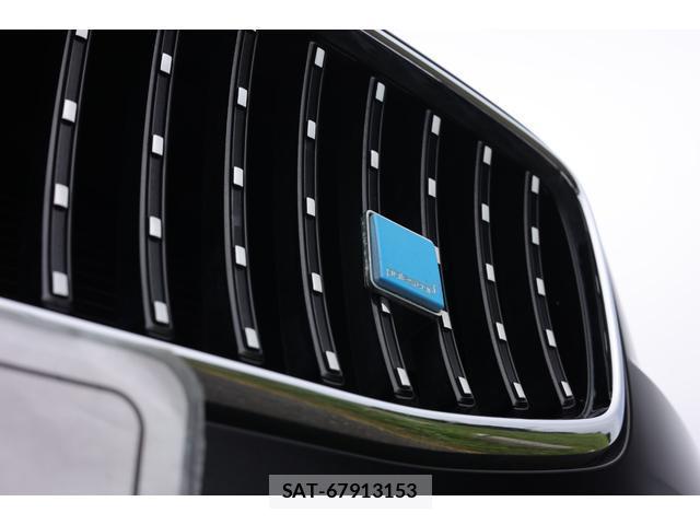 Volvo V90 2017-11 8285235-10