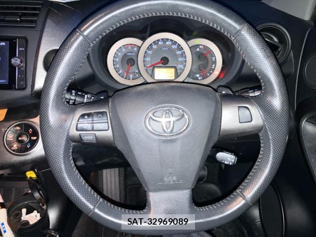 Toyota VANGUARD 2013-08 8277547-10