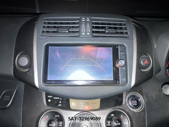 Toyota VANGUARD 2013-08 8277547-6