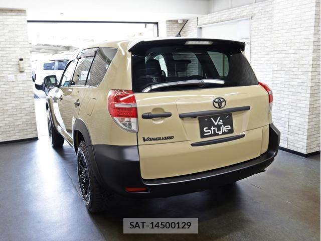 Toyota VANGUARD 2012-03 8277811-13