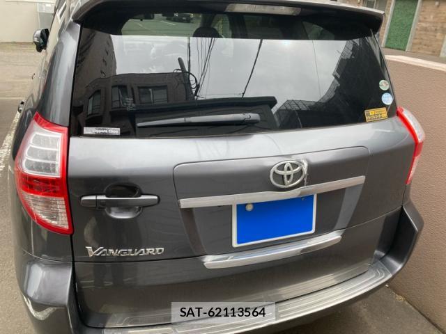 Toyota VANGUARD 2009-03 8279521-5