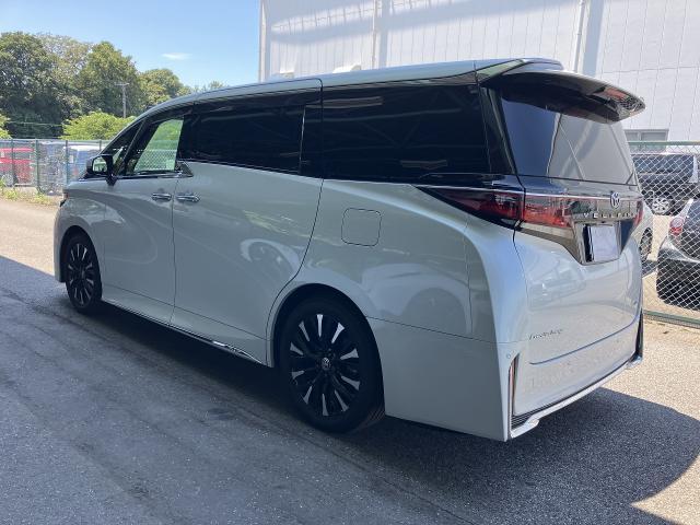 Toyota VELLFIRE 2025-06 8278651-1