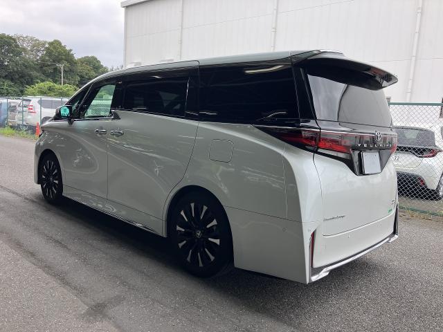 Toyota VELLFIRE 2024-05 8278674-1