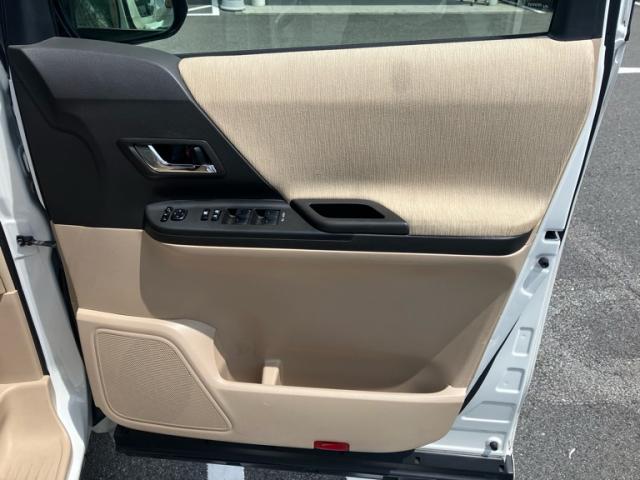 Toyota VELLFIRE 2014-05 8279628-15