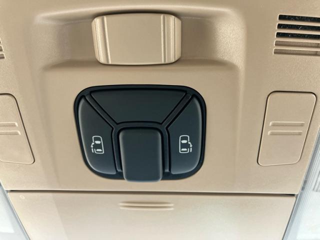 Toyota VELLFIRE 2014-05 8279628-18