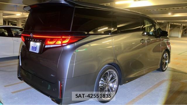 Toyota VELLFIRE 2026-02 8280629-12