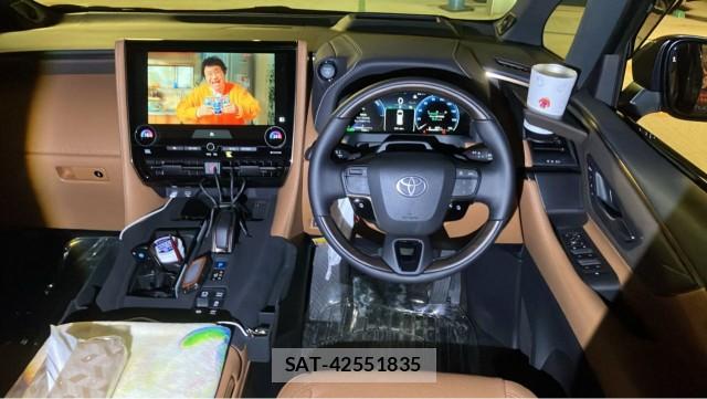 Toyota VELLFIRE 2026-02 8280629-16