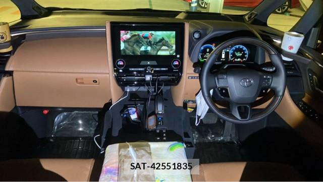 Toyota VELLFIRE 2026-02 8280629-2