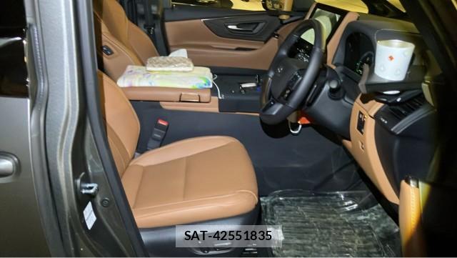 Toyota VELLFIRE 2026-02 8280629-5