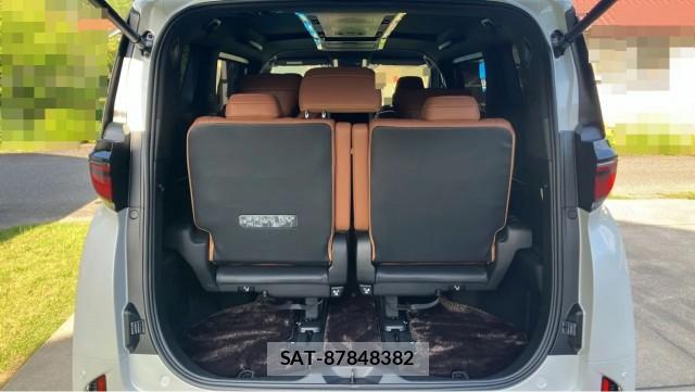Toyota VELLFIRE 2023-11 8280956-17