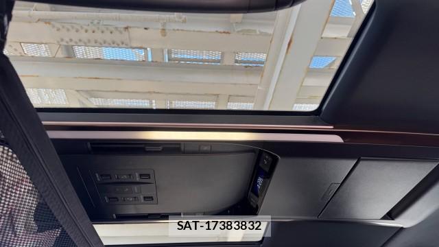 Toyota VELLFIRE 2025-02 8281033-12