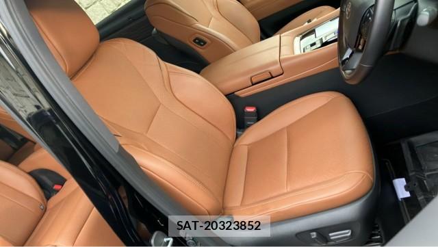 Toyota VELLFIRE 2024-11 8281044-5