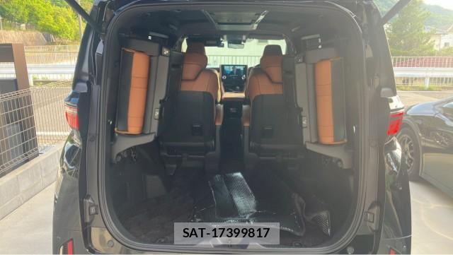 Toyota VELLFIRE 2024-11 8281394-17