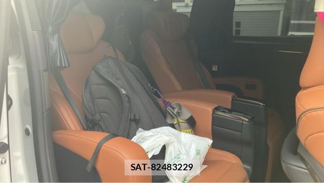Toyota VELLFIRE 2025-03 8281423-6
