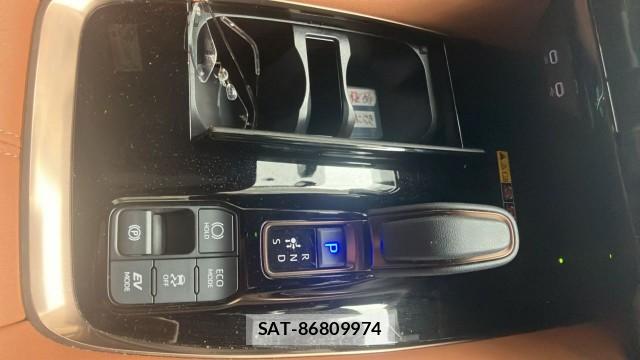 Toyota VELLFIRE 2024-03 8281440-14