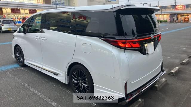 Toyota VELLFIRE 2024-10 8281443-13