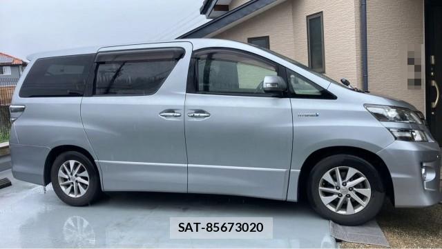 Toyota VELLFIRE 2014-12 8281498-3