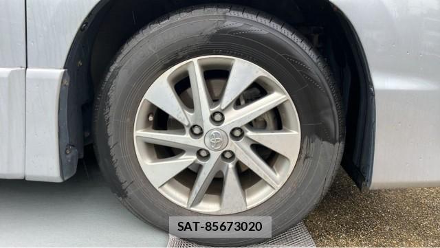 Toyota VELLFIRE 2014-12 8281498-8