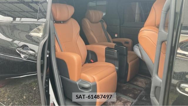 Toyota VELLFIRE 2024-08 8281528-6