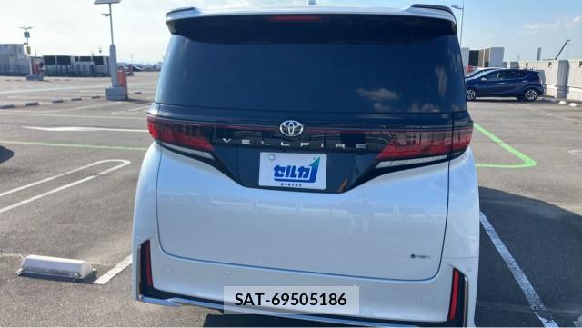 Toyota VELLFIRE 2023-09 8281686-1