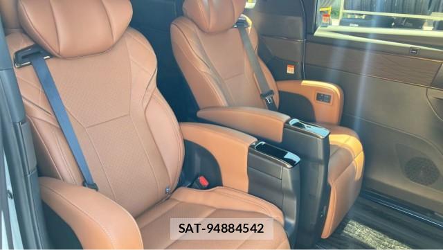 Toyota VELLFIRE 2025-04 8281828-6