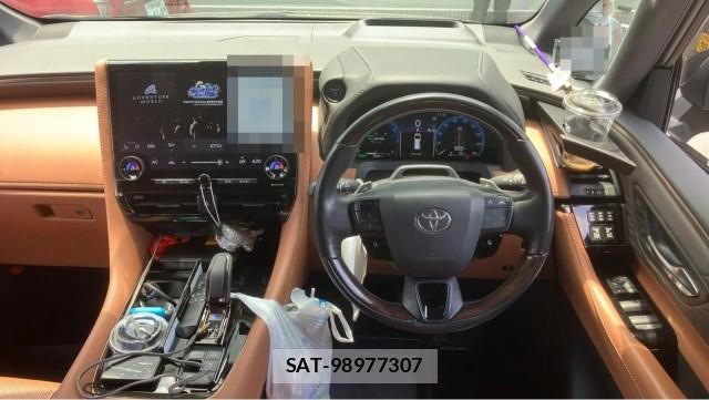 Toyota VELLFIRE 2023-09 8282017-16