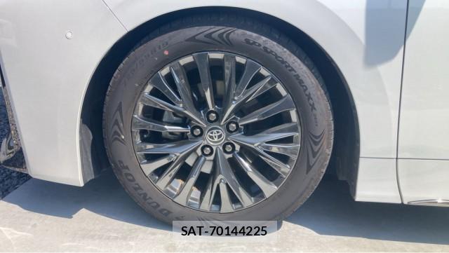 Toyota VELLFIRE 2024-11 8282063-8