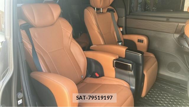 Toyota VELLFIRE 2023-09 8282102-6